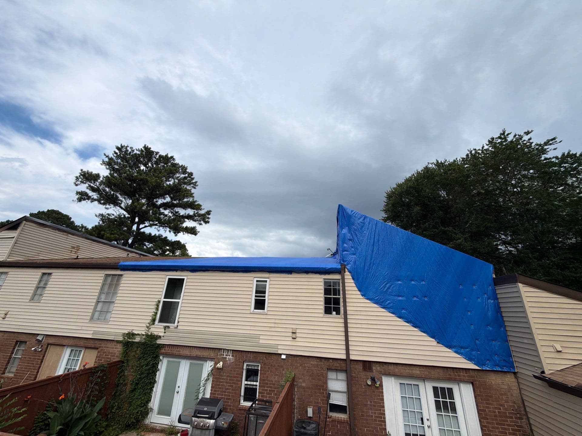 Emergency Roof Tarping After Fire or Storm Damage: Why the First 24 Hours Decide Your Repair Bill